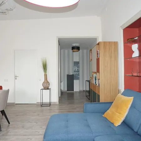 Appartement Un Trois Etoiles Entre La Rochelle Et Les Marais Poitevin à Marans  Extérieur photo